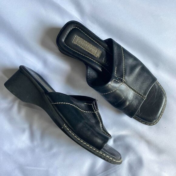 Vintage Black Feet first Sandals Made in Romania - Picture 1 of 5
